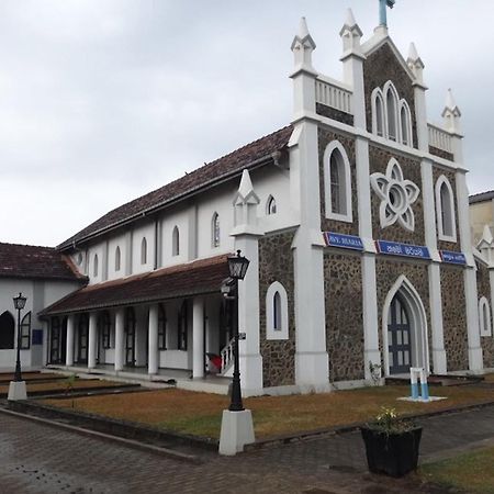 Sheru Guest Matara Exterior photo